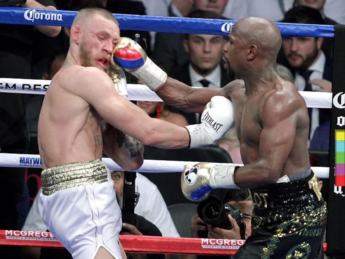 ‘เมย์เวทเธอร์’ เอาชนะน็อก ‘แม็คเกรเกอร์’ ยก 10