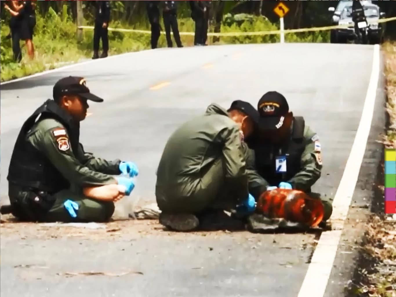 รอดหวุดหวิด ! ‘อส.สุไหงปาดี’ พบวัตถุต้องสงสัย เเจ้ง จนท.ตรวจสอบ พบเป็นระเบิดสังหาร