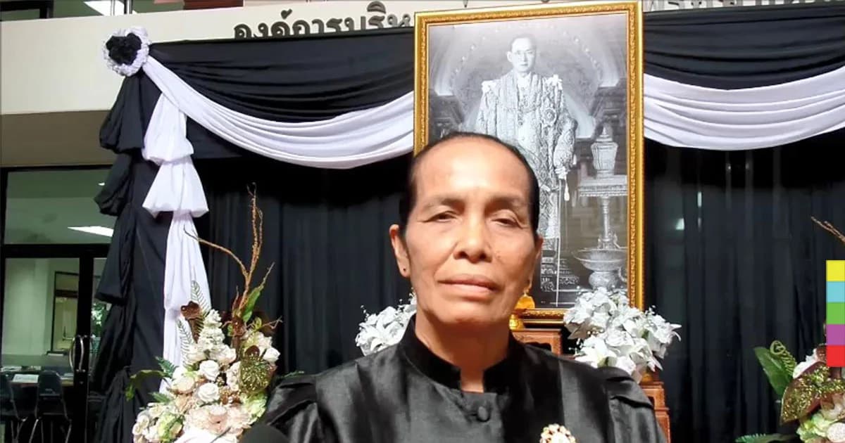 ป้าวัย 66 ปี กราบพระบรมศพ 89 ครั้ง ! เผย สุดตื้นตัน ทำตามความตั้งใจได้สำเร็จ