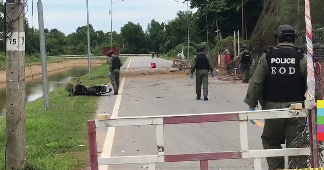 เหิมหนัก ! โจรใต้ซุกระเบิด 20 กก. ถล่มฐาน อส.ปัตตานี พังยับ