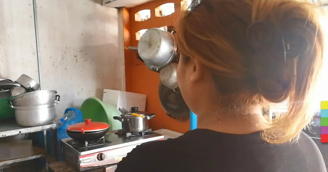 อดีตครูวัย 56 ปี เเจ้งความจับสามีหนุ่ม หลอกเงิน 7 ล้าน ครอบครัวผู้ถูกกล่าวหาเเจง ไม่มีส่วนรู้เห็น