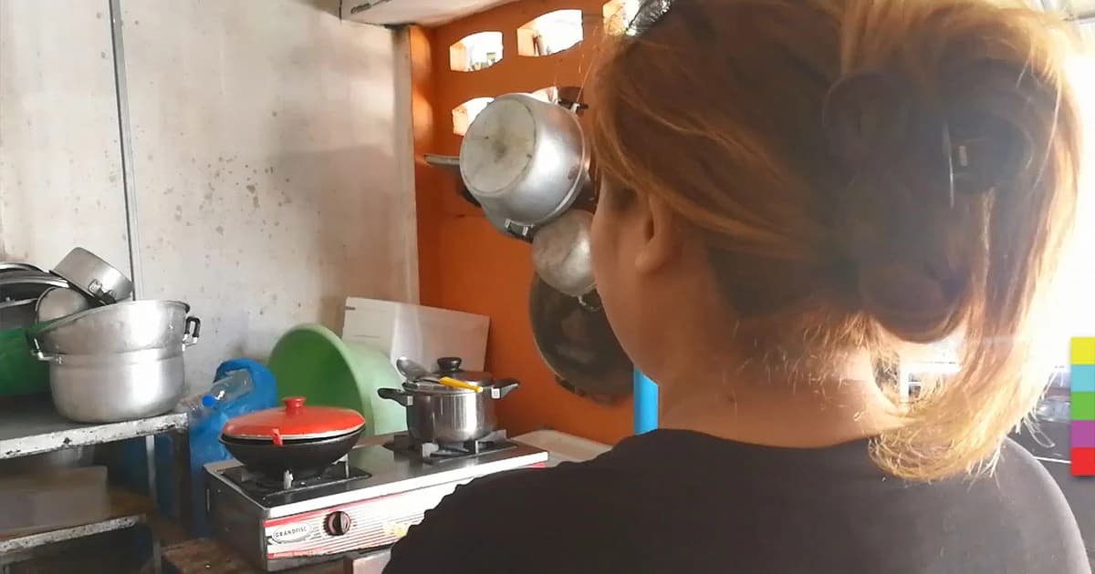 อดีตครูวัย 56 ปี เเจ้งความจับสามีหนุ่ม หลอกเงิน 7 ล้าน ครอบครัวผู้ถูกกล่าวหาเเจง ไม่มีส่วนรู้เห็น