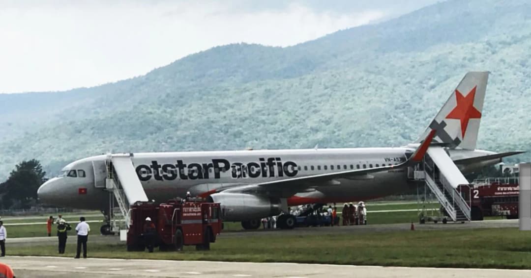 ระทึก ! สายการบิน Jet Star พบกลุ่มควันในห้องเก็บสัมภาระ ลงจอดฉุกเฉินที่สนามบินเชียงใหม่