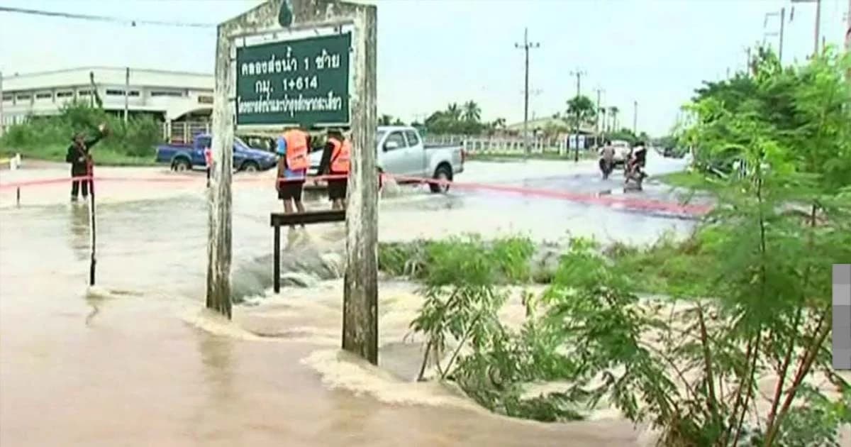 น้ำเน่าเสียด่านช้างเริ่มคลี่คลาย หลังฝนตกผันน้ำจากเขื่อนช่วยเจือจาง