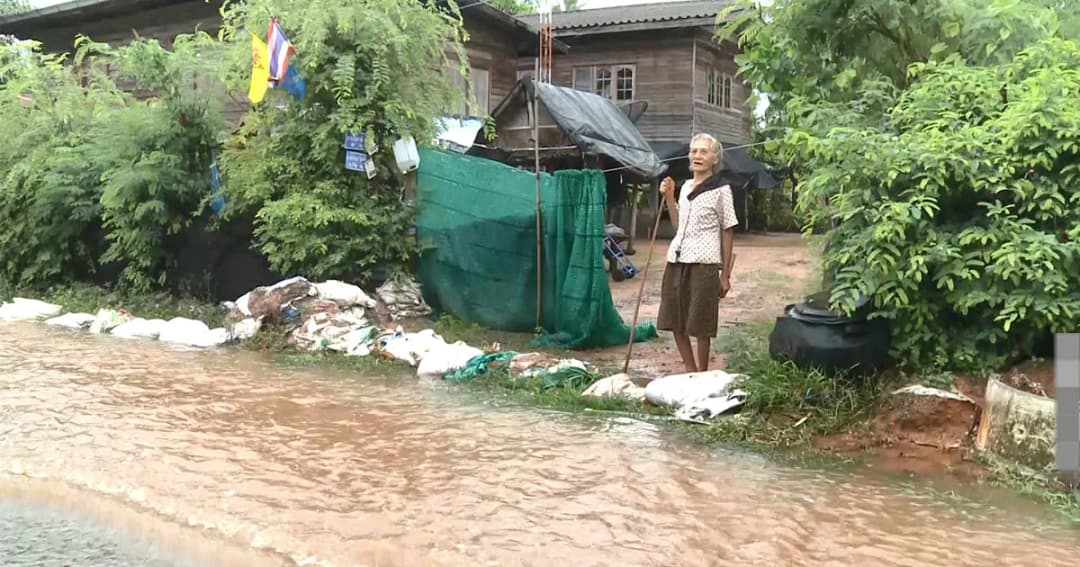 คืบหน้า น้ำท่วมภาคอีสาน ! โคราชกลับเข้าสู่สภาวะปกติ ปราจีนฯ ฝนยังตกต่อเนื่อง