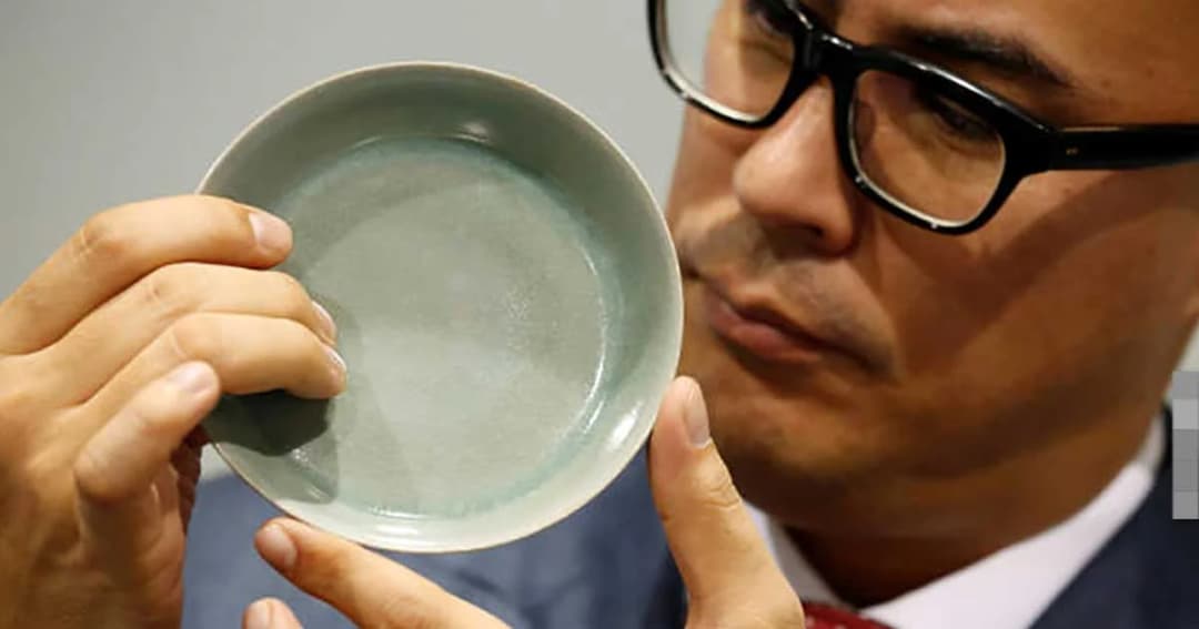 ชามดินเผาสมัยราชวงศ์ซ่ง ถูกประมูลไปราว 1.2 พันล้านบาท  