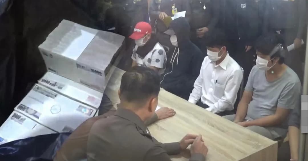 ‘จักรทิพย์’ นำทีมแถลงจับกุมแก๊งปล้นเงิน 168 ล้านเยน เผยหนี้สินรุมเร้า