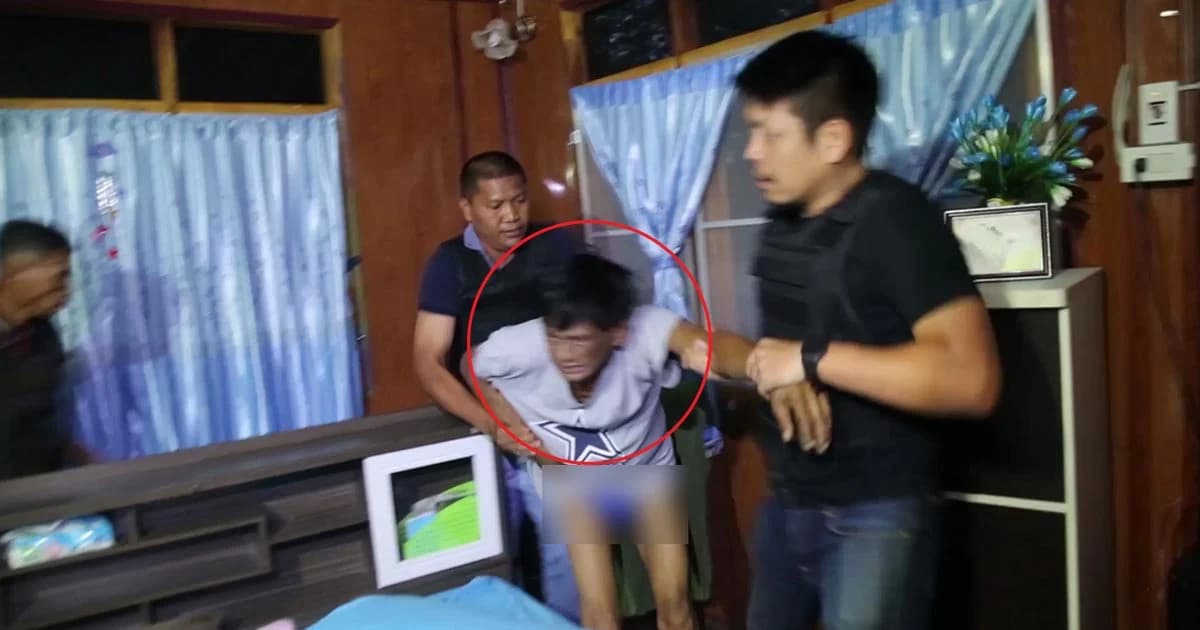 คลิประทึก ! จนท. จู่โจมจับ ‘อี๊ดห้วยกรด’ พ่อค้ายาดัง เจ้าตัวขัดขืน งัดปืนสู้