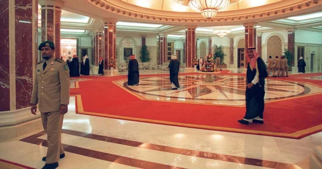 บุกกราดยิงหน้าพระราชวังซาอุฯ ทหารรักษาพระองค์ 2 นายถูกยิงเสียชีวิต