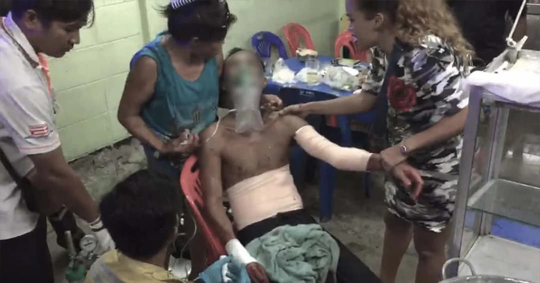 สุดทน ! พ่อวัย 64 ปี คว้ามีดแทงลูกเลือดอาบ เตือนไม่ฟังหนีออกจากบ้านเสพยา-เมาเหล้า