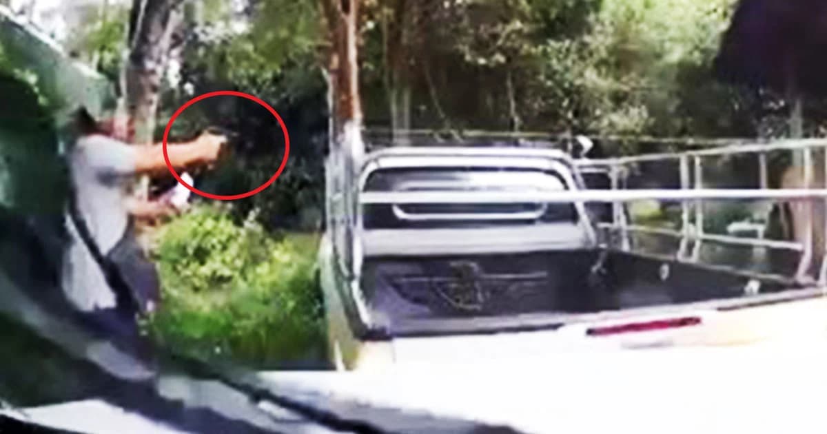 ล่าระทึก ! คนร้ายคดีลักทรัพย์ ซิ่งกระบะหนี ทิ้งรถเเละภรรยา ก่อนถูกตามรวบได้