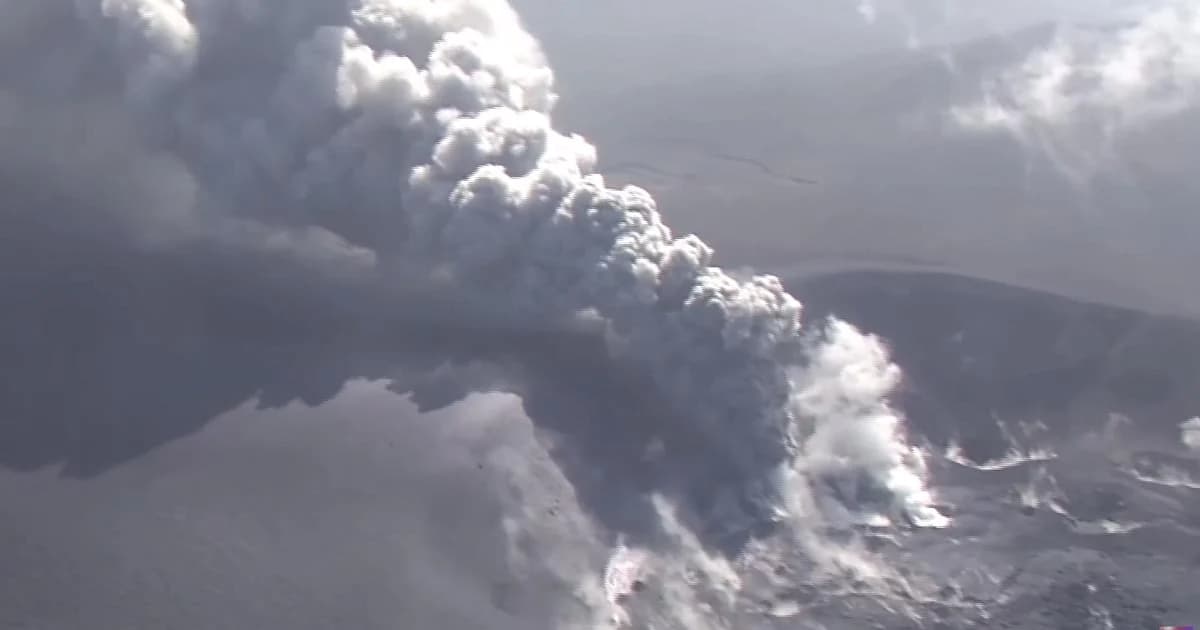 ภูเขาไฟเกาะคิวชูระเบิด ครั้งแรกในรอบ 6 ปี คาดรุนแรงต่อเนื่อง