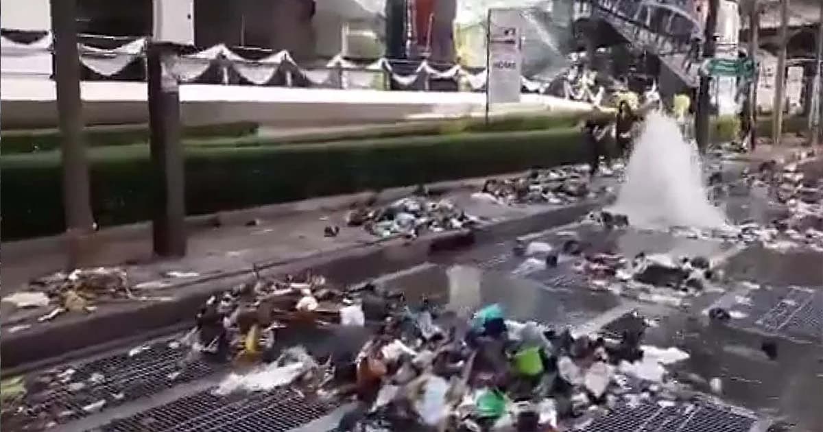 น้ำลด…ขยะท่วม ! ชาวเน็ตแชร์ต้นเหตุน้ำระบายไม่ทัน ทำ กทม. วิกฤต