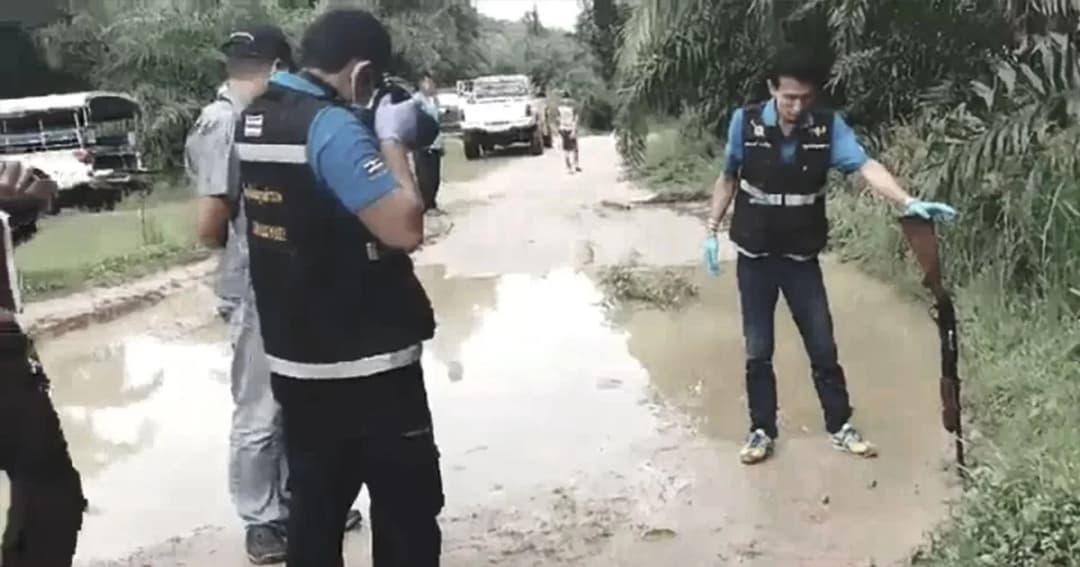 หนุ่มมีอาการป่วยทางจิต ใช้ปืนลูกซองยาวยิงเข้าปาก ดับต่อหน้าภรรยา