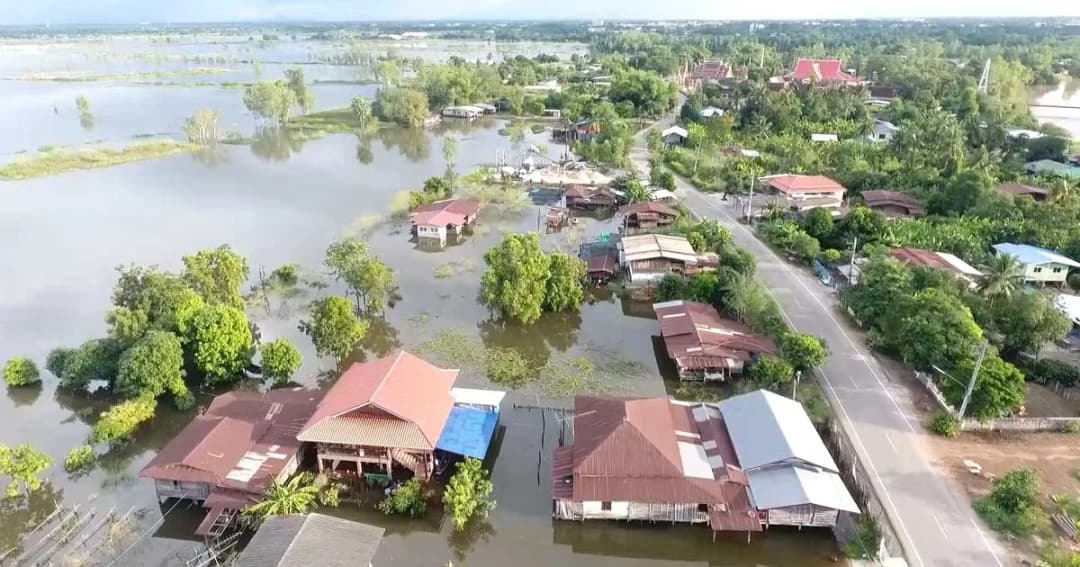 พิจิตรน้ำรอระบายท่วมพื้นที่ลุ่ม อ.ตะพานหิน