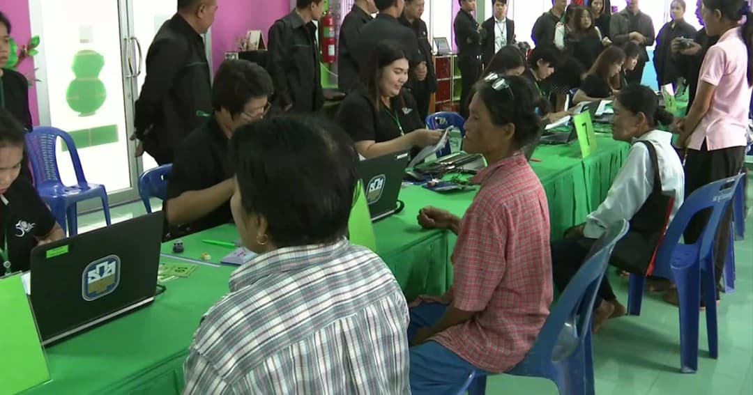 ก.คลัง เตรียมเพิ่มเงินบัตรสวัสดิการแห่งรัฐเป็น 800 บาท/เดือน ศึกษาแก้เงื่อนไขการใช้