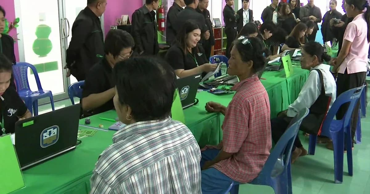 ก.คลัง เตรียมเพิ่มเงินบัตรสวัสดิการแห่งรัฐเป็น 800 บาท/เดือน ศึกษาแก้เงื่อนไขการใช้