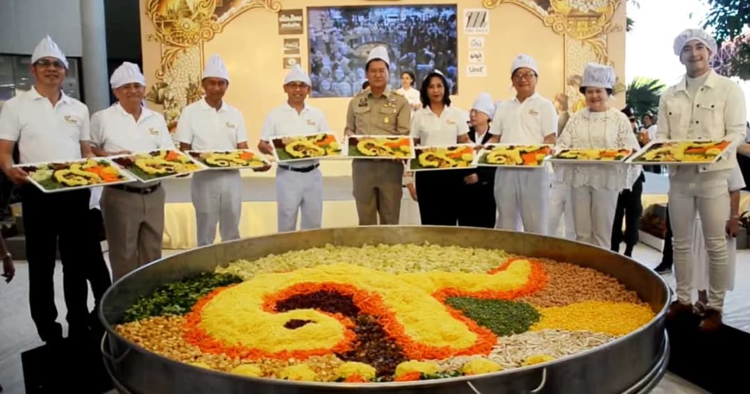 โคราชผัดหมี่ฮ่องเต้เจกระทะยักษ์ใหญ่ที่สุดในประเทศ