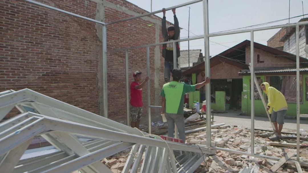 อินโดนีเซียเปิดโครงการซ่อมบ้านแก่ผู้ยากไร้ฟรี หวังแปลงโฉมเมืองให้สวยงาม