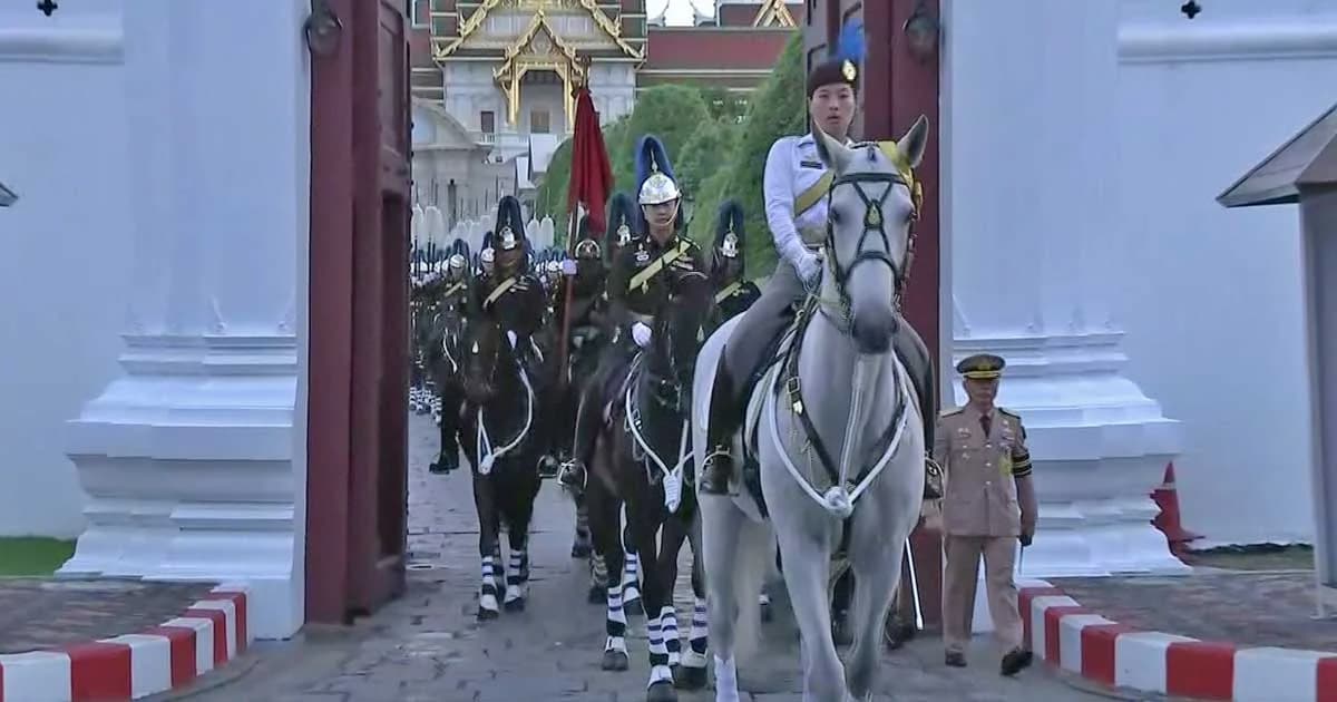 พระองค์เจ้าสิริวัณณวรีฯ ทรงม้านำซ้อมริ้วขบวนพระบรมราชอิสริยยศ ริ้วขบวนที่ 6