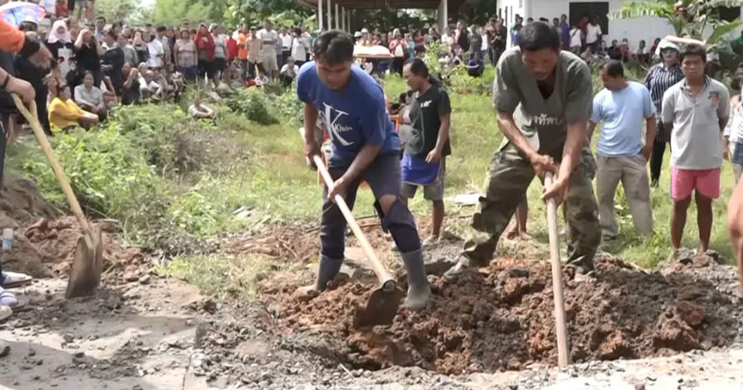 ล่ารองเจ้าอาวาส ใช้ขวานกระหน่ำฟันคอ หน้าหนุ่มใหญ่ ก่อนขุดหลุมฝัง โบกปูนทับในวัด