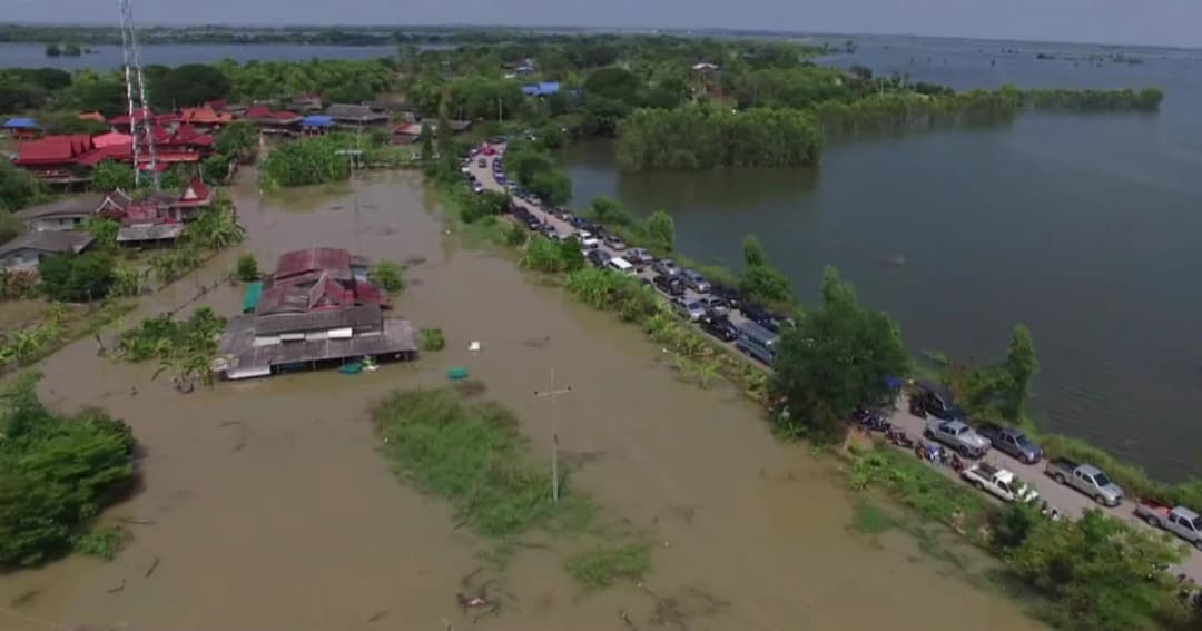 ผู้ว่าฯ เตือน ! อยุธยาระดับน้ำขึ้นสูงอีก 30 ซม. ย้ำดูแล ปชช. เต็มที่