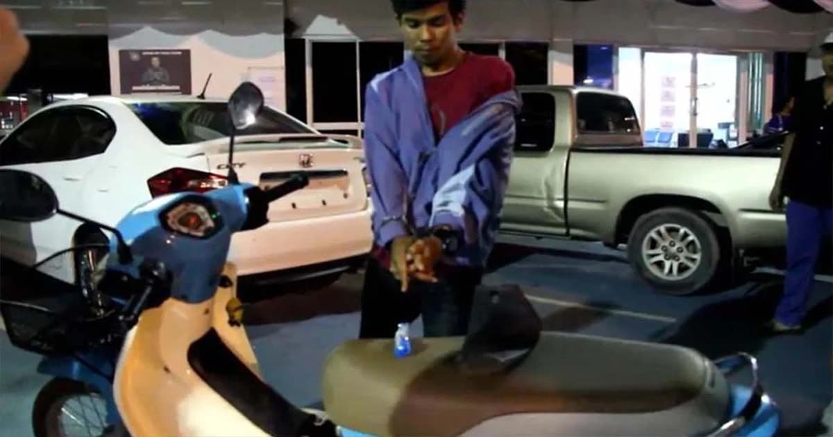 ตร.พัทยารวบหนุ่มค้ายาไอซ์ส่งขายวัยรุ่น ยัดซองลูกอมหลอกตาจนท.