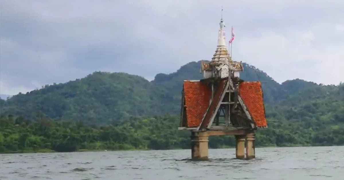 ผู้ประกอบการฯ ให้บริการนั่งเรือชมเมืองบาดาลฯ ฟรี ถวายเป็นพระราชกุศลเเด่ ในหลวง ร.9