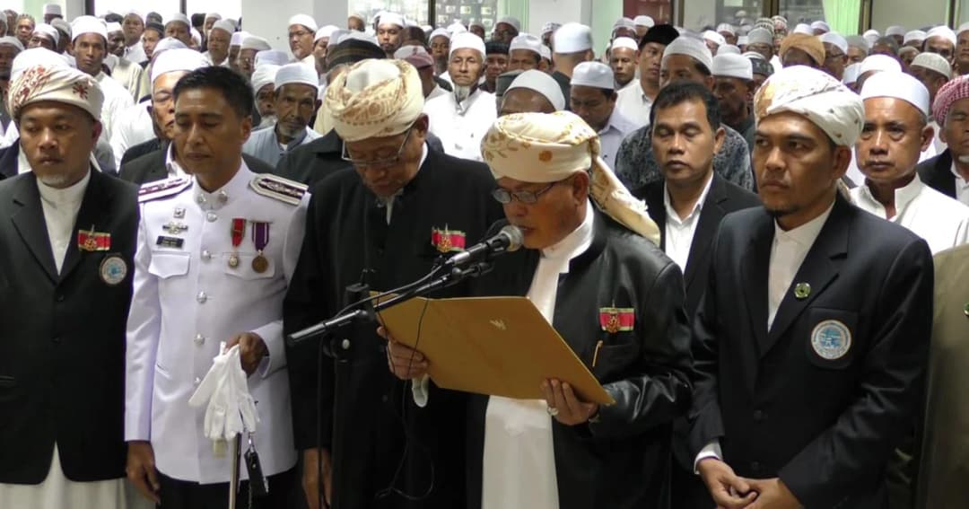 ชาวไทยมุสลิมสงขลานับพันคน ร่วมกล่าวดูอาร์ ถวายความรำลึกในหลวง ร.9