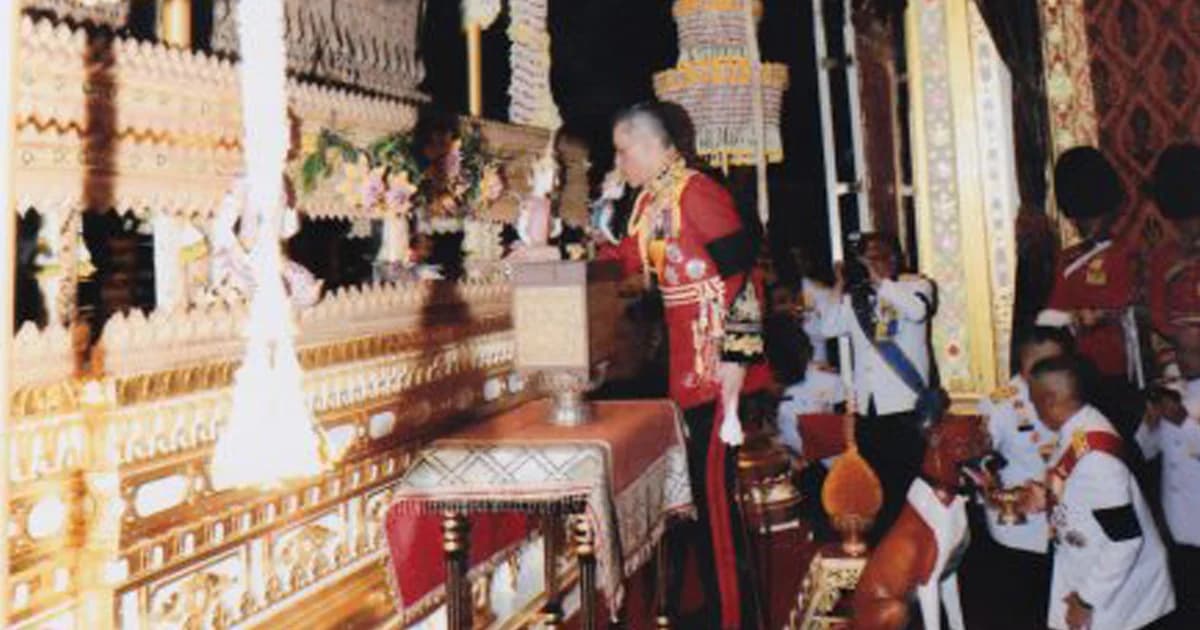 ภาพพระราชทาน พระราชพิธีบำเพ็ญพระราชกุศลออกพระเมรุมาศ และถวายพระเพลิงพระบรมศพฯ