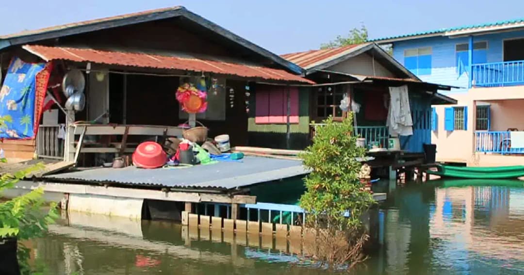 เดือดร้อนหนัก ! ชาวนครสวรรค์ อพยพหนีน้ำนานนับเดือน