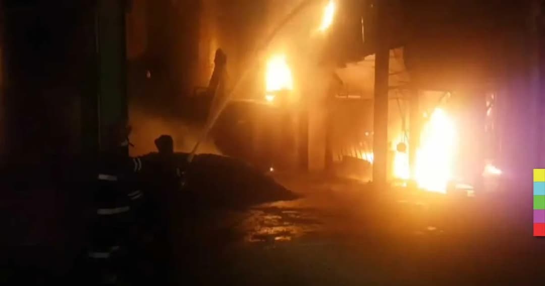 ไฟไหม้โรงงานพลาสติกเครื่องใช้ในครัว เสียหายไม่ต่ำกว่าล้านบาท