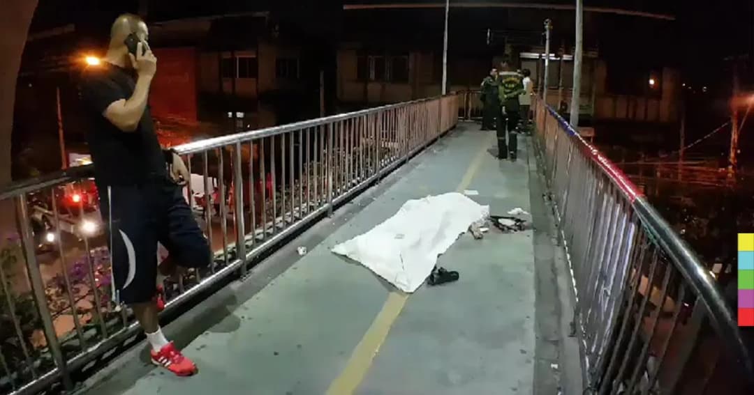 เร่งล่าคนร้ายแทงเด็ก ปวช.ปี 2 ดับ ตร.มุ่งปมเรื่องชู้สาว-ขัดแย้งสถาบัน