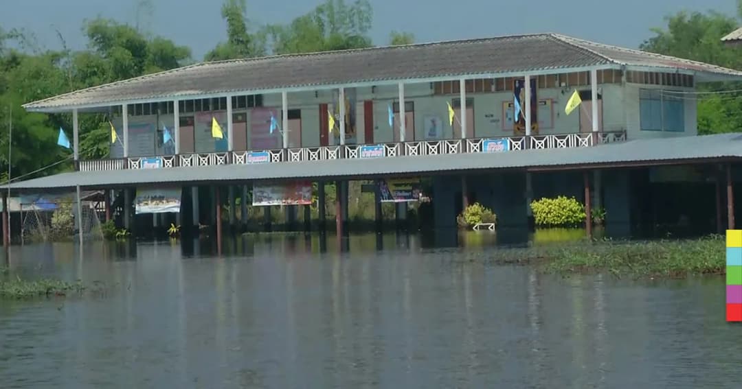 พิจิตรอ่วมหนัก ! น้ำท่วมโรงเรียน เลื่อนเปิดเทอม 9 แห่ง