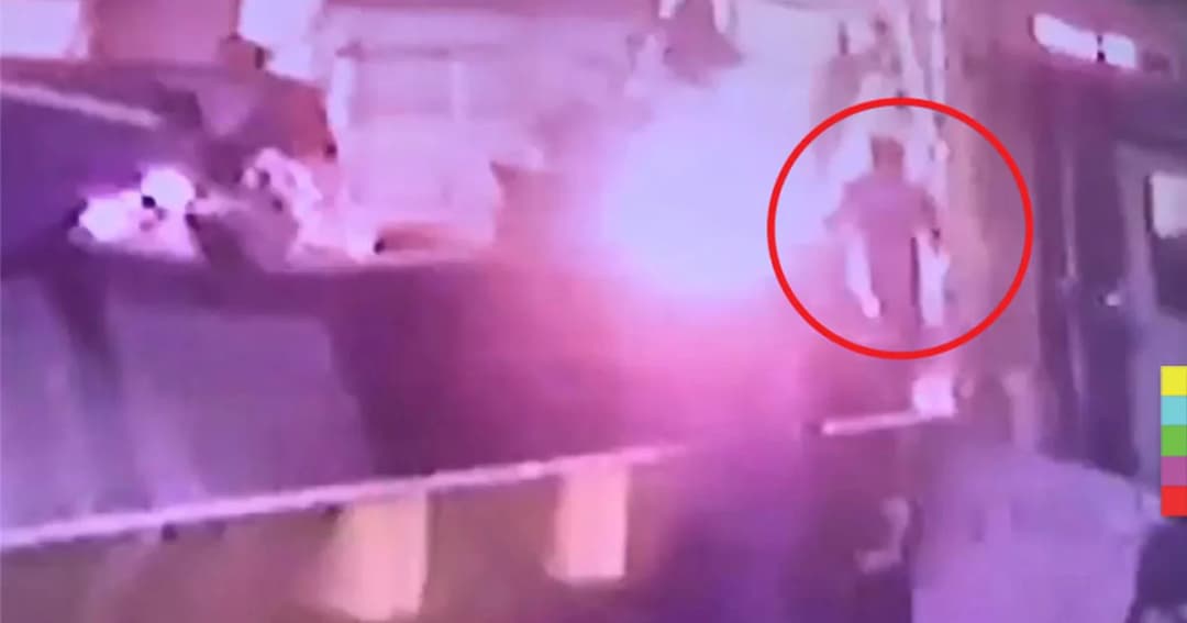 คืบหน้า ! นาทีสยอง หนุ่มโรงงาน กระโดดลงเตาหลอมเหล็ก ร่างละลายเหลือเเต่กระดูก