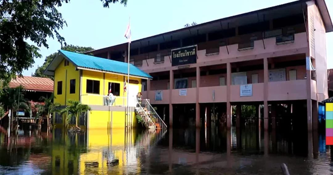 นครสวรรค์ยังอ่วม ! ระดับน้ำท่วมสูง โรงเรียนเปิดเทอมไม่ได้ 17 เเห่ง
