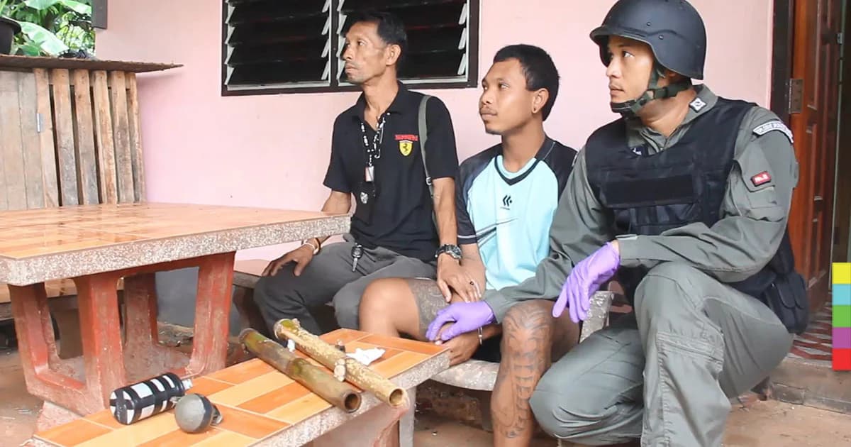 ตำรวจพัทลุง ค้นพบลูกระเบิดและแก๊สน้ำตา ก่อนคืนเทศกาลลอยกระทง