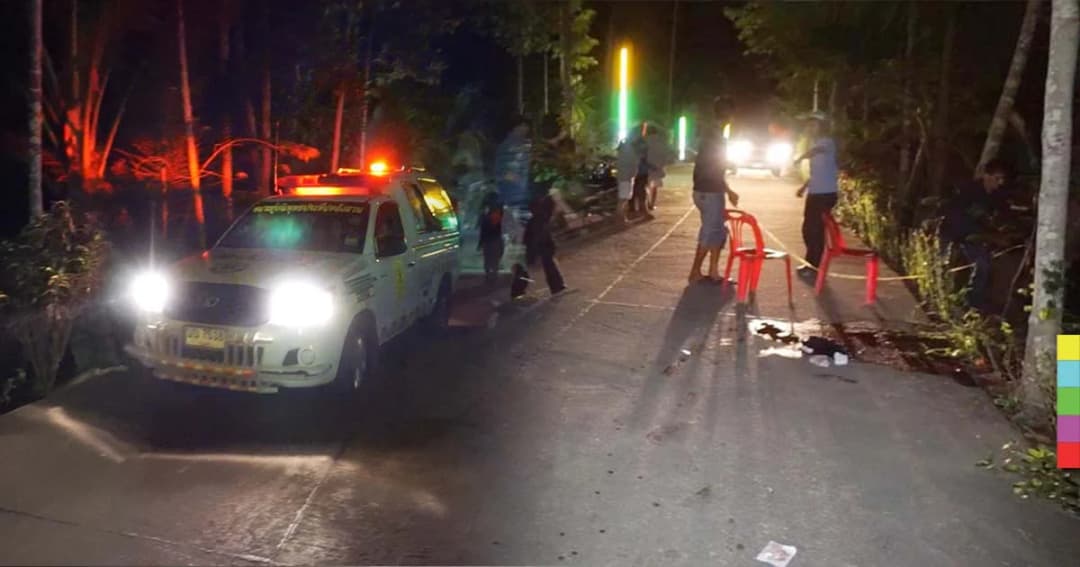 อย่างโหด ! 2 หนุ่มเพื่อนรักแซวกันไม่เข้าหู คว้าปืนจ่อหัว ดับกลางงานศพ