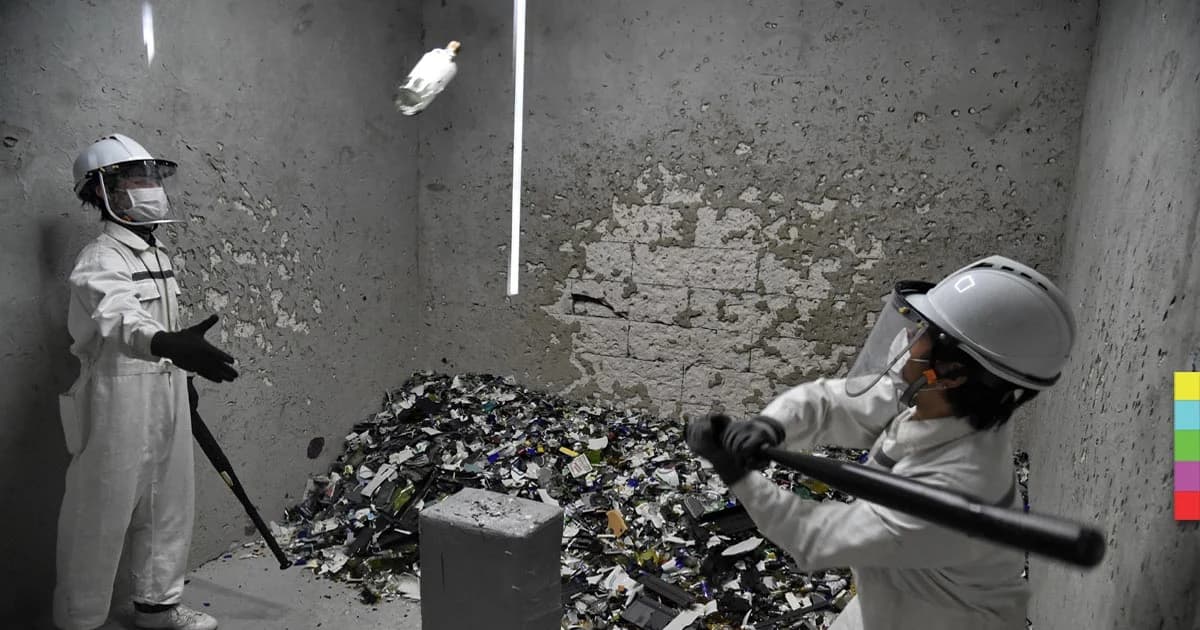 “ห้องระบายความเครียด” ด้วยการทำลายสิ่งของให้สิ้นซาก เพื่อคนเครียดโดยเฉพาะ