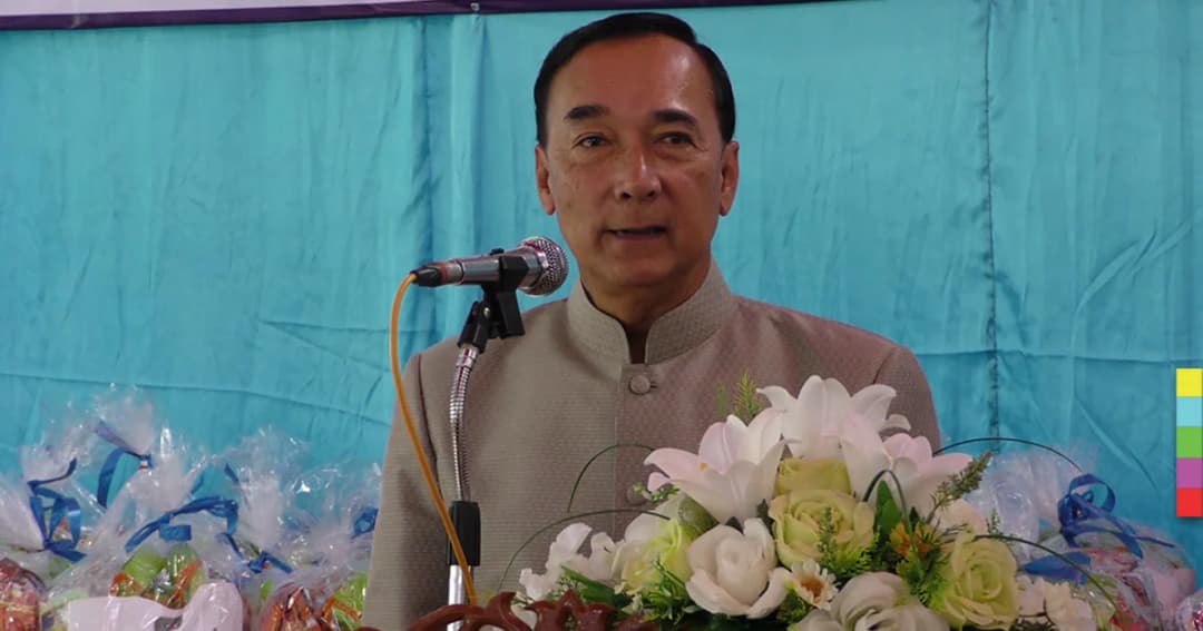 รมต.ออมสินเยี่ยมพื้นที่น้ำท่วม ยันไม่กังวลแม้ถูกปรับออก