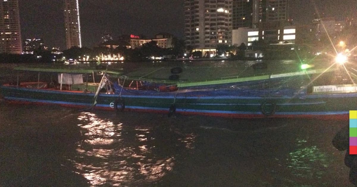 ระทึก ! เรือด่วนเจ้าพระยาเฉี่ยวชนกันช่วงสาทร เคราะห์ดีไร้คนเจ็บ