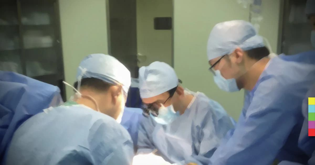 หมอจีนเมินเสียงวิจารณ์นับถอยหลังผ่าตัดปลูกถ่ายศีรษะคนจริง