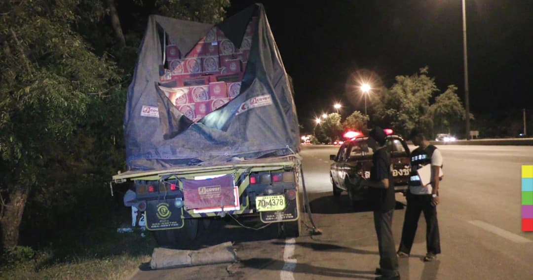 โจรแสบ ! ย่องกรีดผ้าใบ 18 ล้อ ฉกสินค้าสูญเกือบแสน