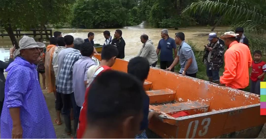 ยะลา น้ำท่วมหนัก ! หมู่บ้านถูกตัดขาดจากโลกภายนอก เสียชีวิต 1 สูญหาย 1