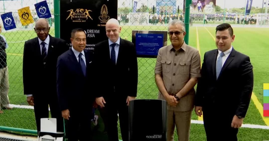 ปธ.ฟีฟ่าชื่นชมศูนย์ฝึกฟุตบอลเยาวชน พร้อมหนุนบอลไทยพัฒนาต่อเนื่อง