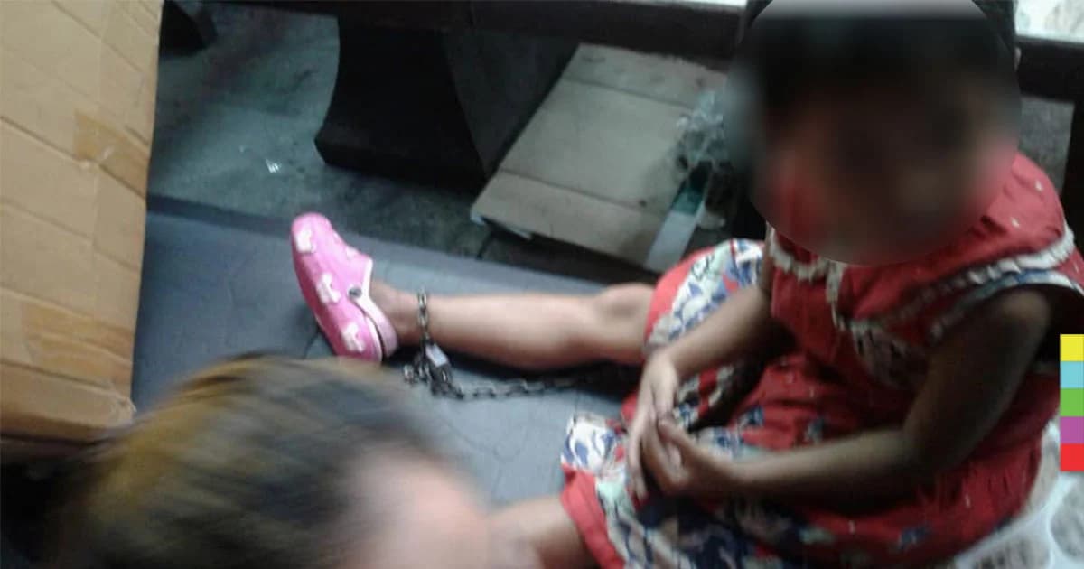 หนูน้อย 7 ขวบ ถูกแม่ล่ามโซ่ อ้าง ซนไม่มีเวลาดูแล