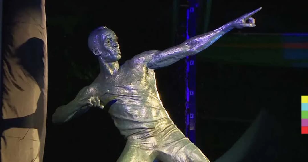 “ยูเซน โบลต์” นักวิ่งลมกรด เปิดรูปปั้นตัวเองที่บ้านเกิด