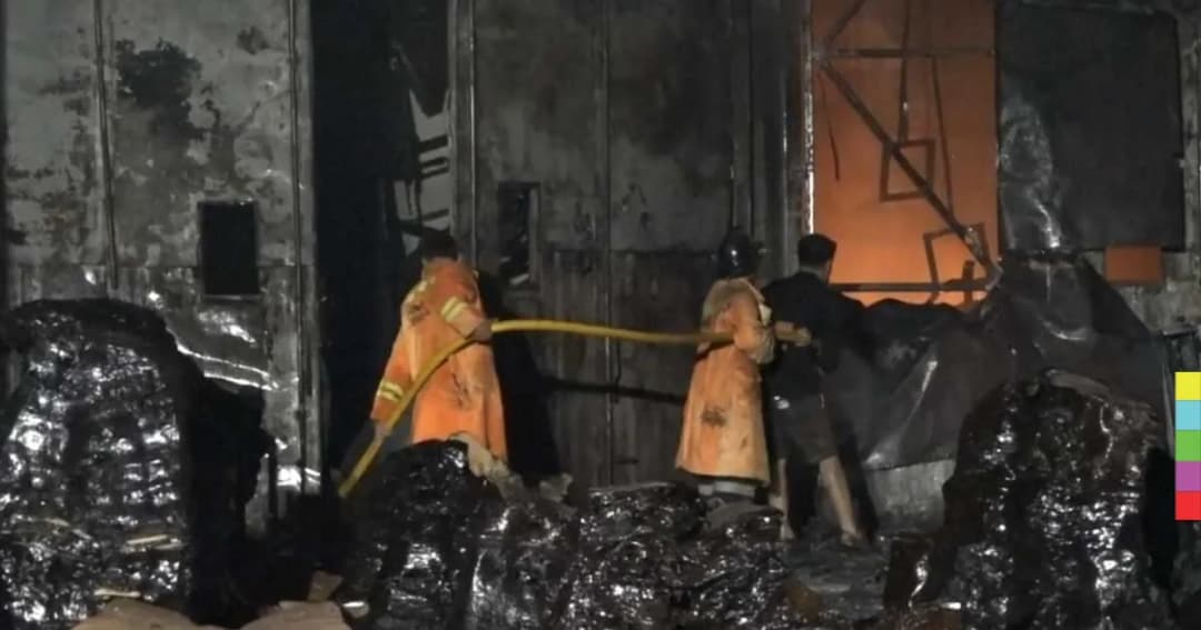 ไฟไหม้โรงงานยางน่าน เสียหายราว 35 ล้านบาท