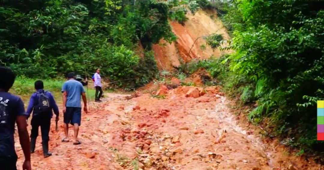 พัทลุงดินถล่ม ! ทับเส้นทางเข้าออกหมู่บ้าน หวั่นทรุดเพิ่ม