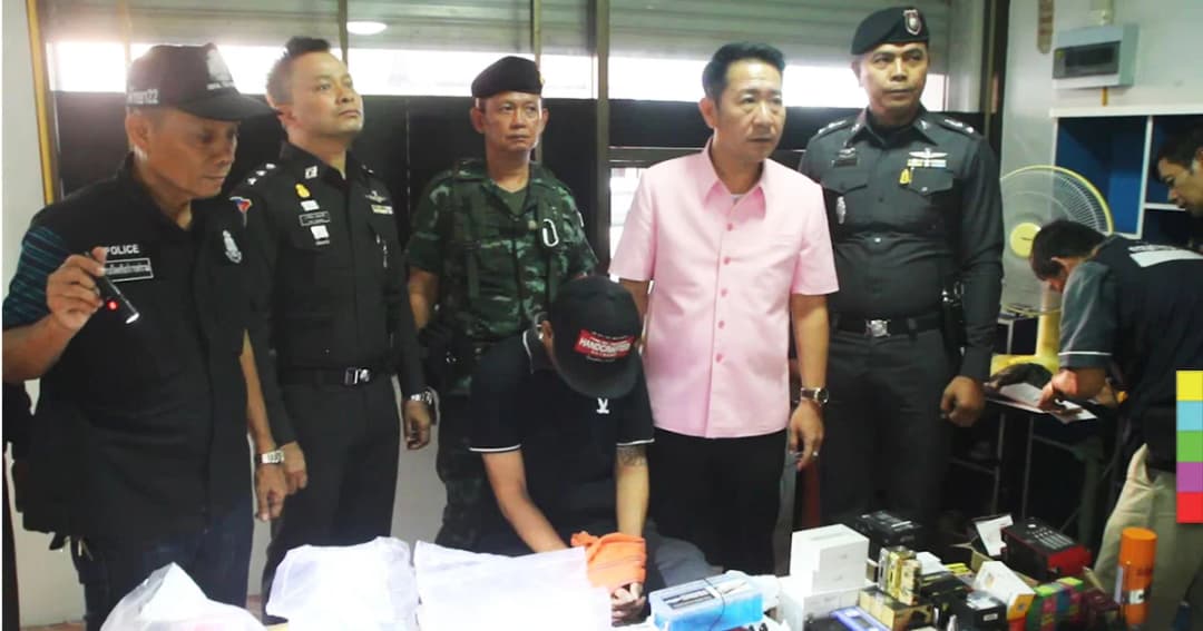 นายอำเภอบางละมุง นำกำลังบุกจับหนุ่มขายบุหรี่ไฟฟ้า เช่าตึกจำหน่ายโจ๋งครึ่ม